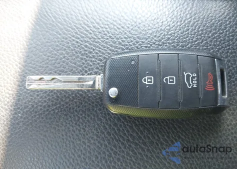 2015 Kia Sorento Lx V6 z USA, uszkodzony, nr VIN 5XYKTDA71FG553410